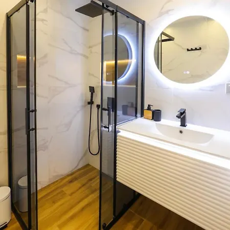 Designer At Pirin Sense * Bansko