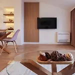 아파트 Designer At Pirin Sense 반스코