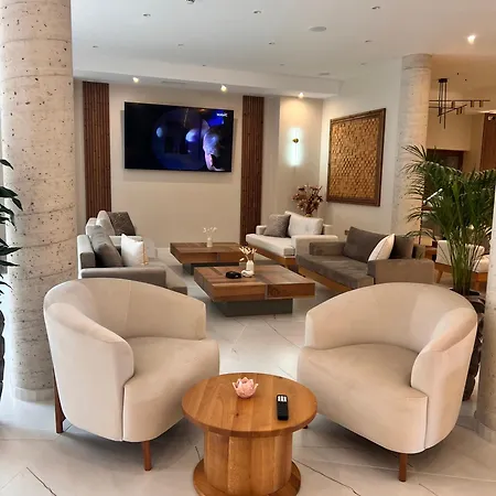 Designer At Pirin Sense アパート